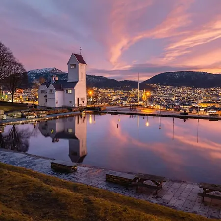 Fairytale Surroundings I 450m To The Train Station Nyaraló *