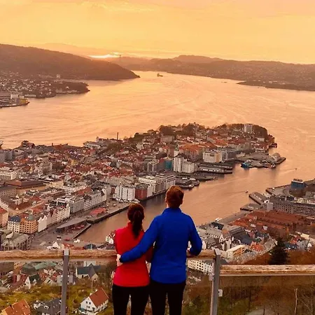Fairytale Surroundings I 450m To The Train Station Bergen